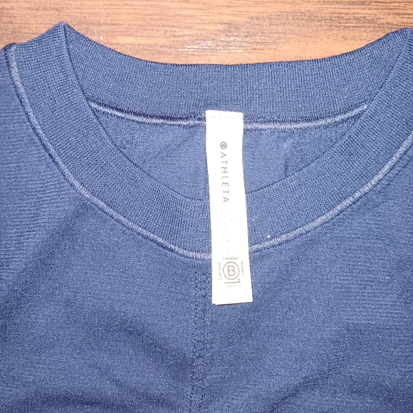 NWT ATHLETA SEAMLESS TANK. CAMISOLE. SIZE XXS. NAVY BLUE - Picture 4 of 7